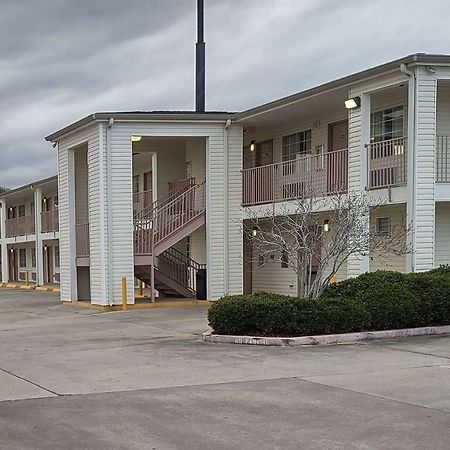 Carom Inn A Travelodge By Wyndham Denham Springs-Baton Rouge ภายนอก รูปภาพ