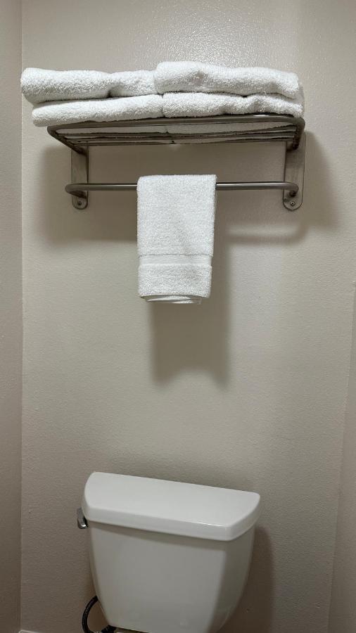 Carom Inn Denham Springs-Batonrouge ภายนอก รูปภาพ