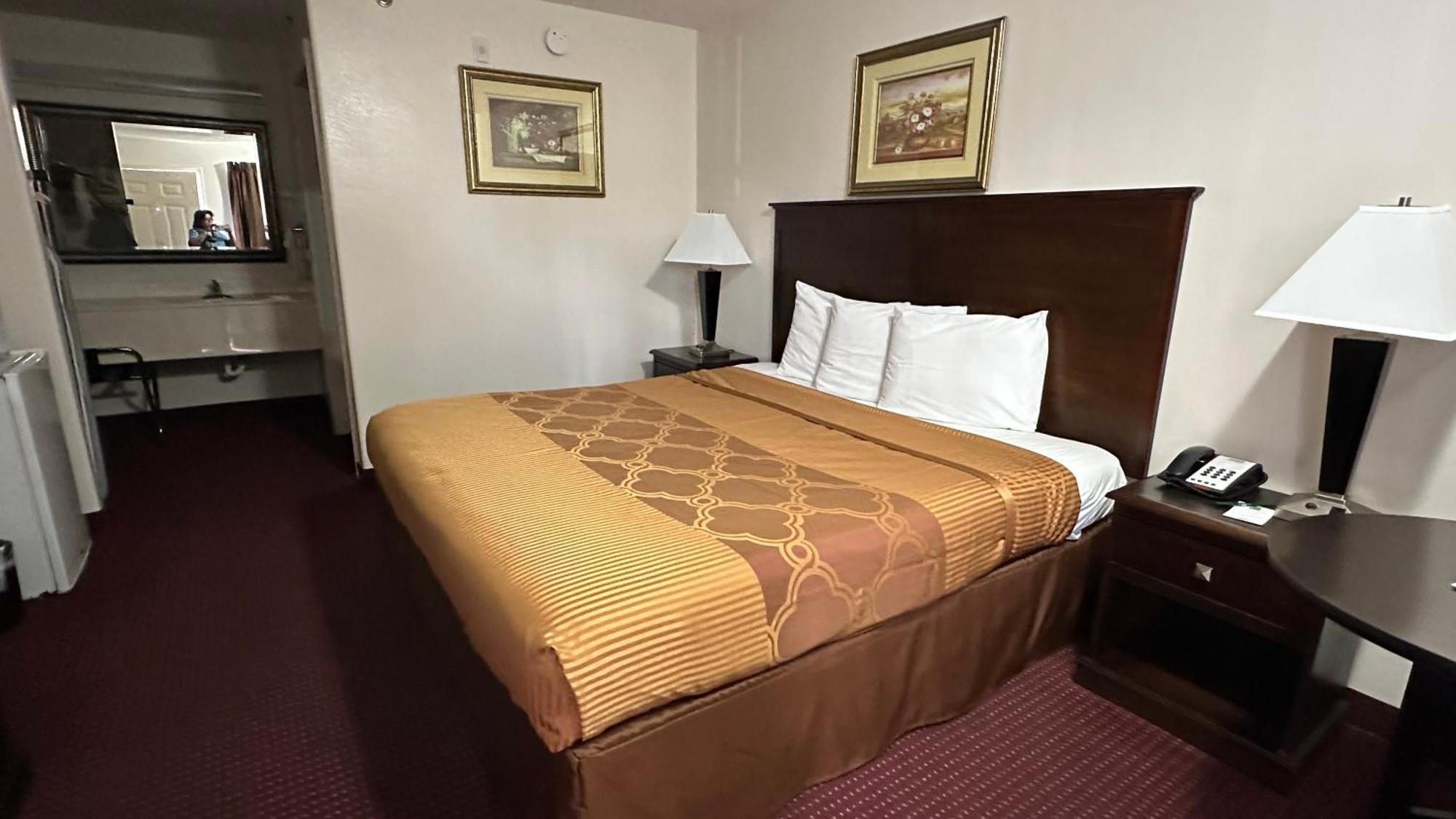 Carom Inn A Travelodge By Wyndham Denham Springs-Baton Rouge ภายนอก รูปภาพ