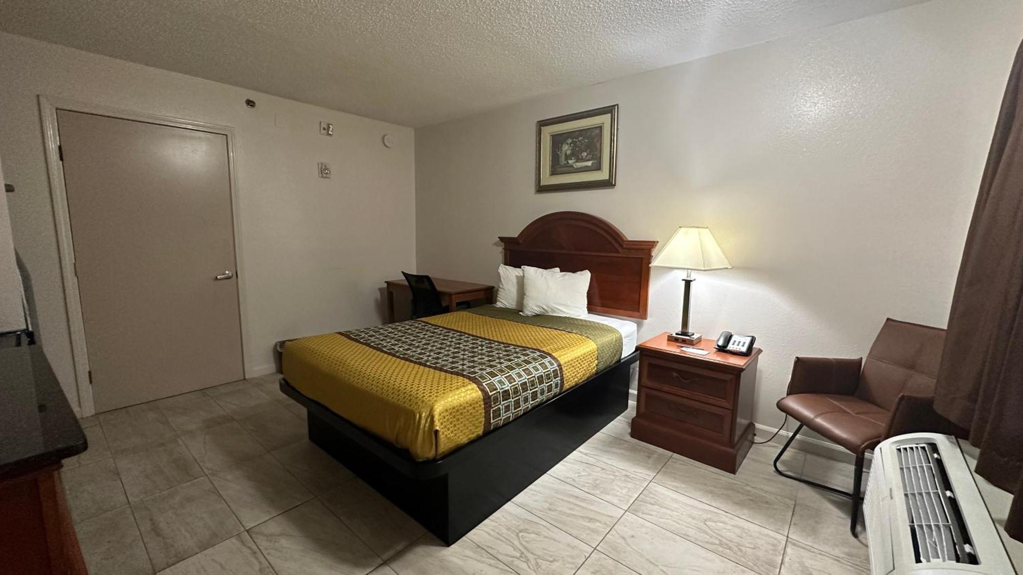 Carom Inn A Travelodge By Wyndham Denham Springs-Baton Rouge ภายนอก รูปภาพ