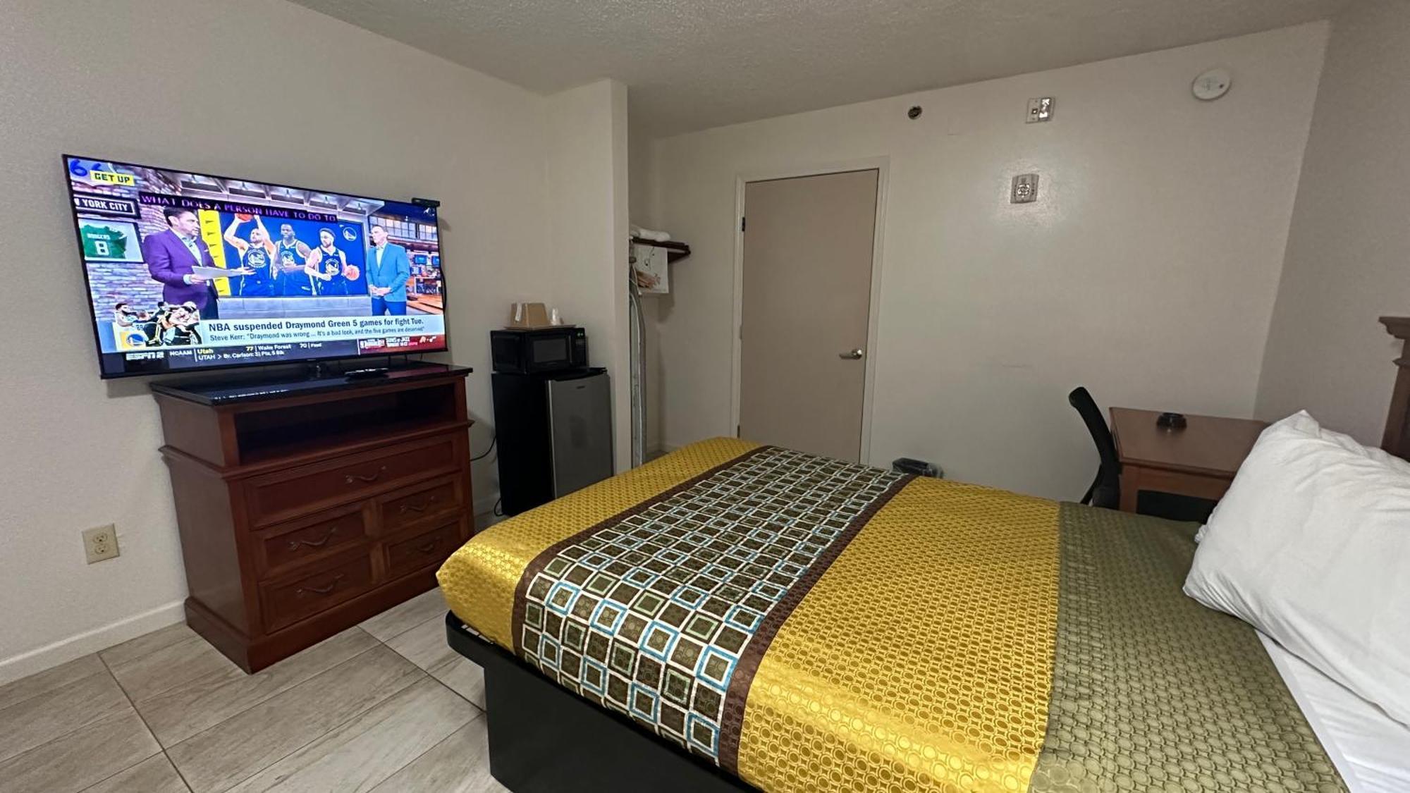 Carom Inn A Travelodge By Wyndham Denham Springs-Baton Rouge ภายนอก รูปภาพ