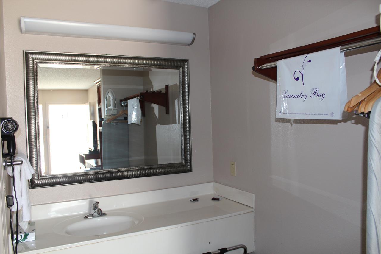 Carom Inn Denham Springs-Batonrouge ภายนอก รูปภาพ
