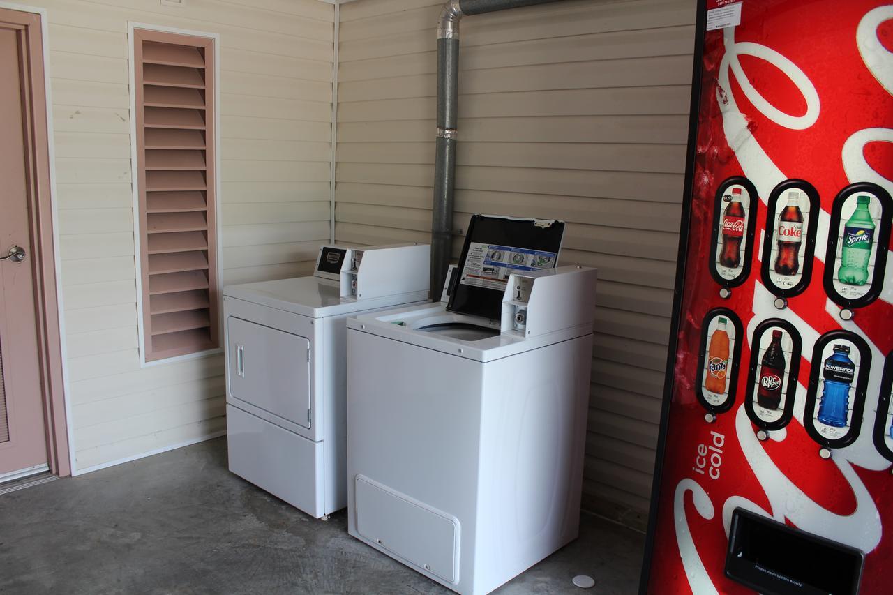 Carom Inn Denham Springs-Batonrouge ภายนอก รูปภาพ